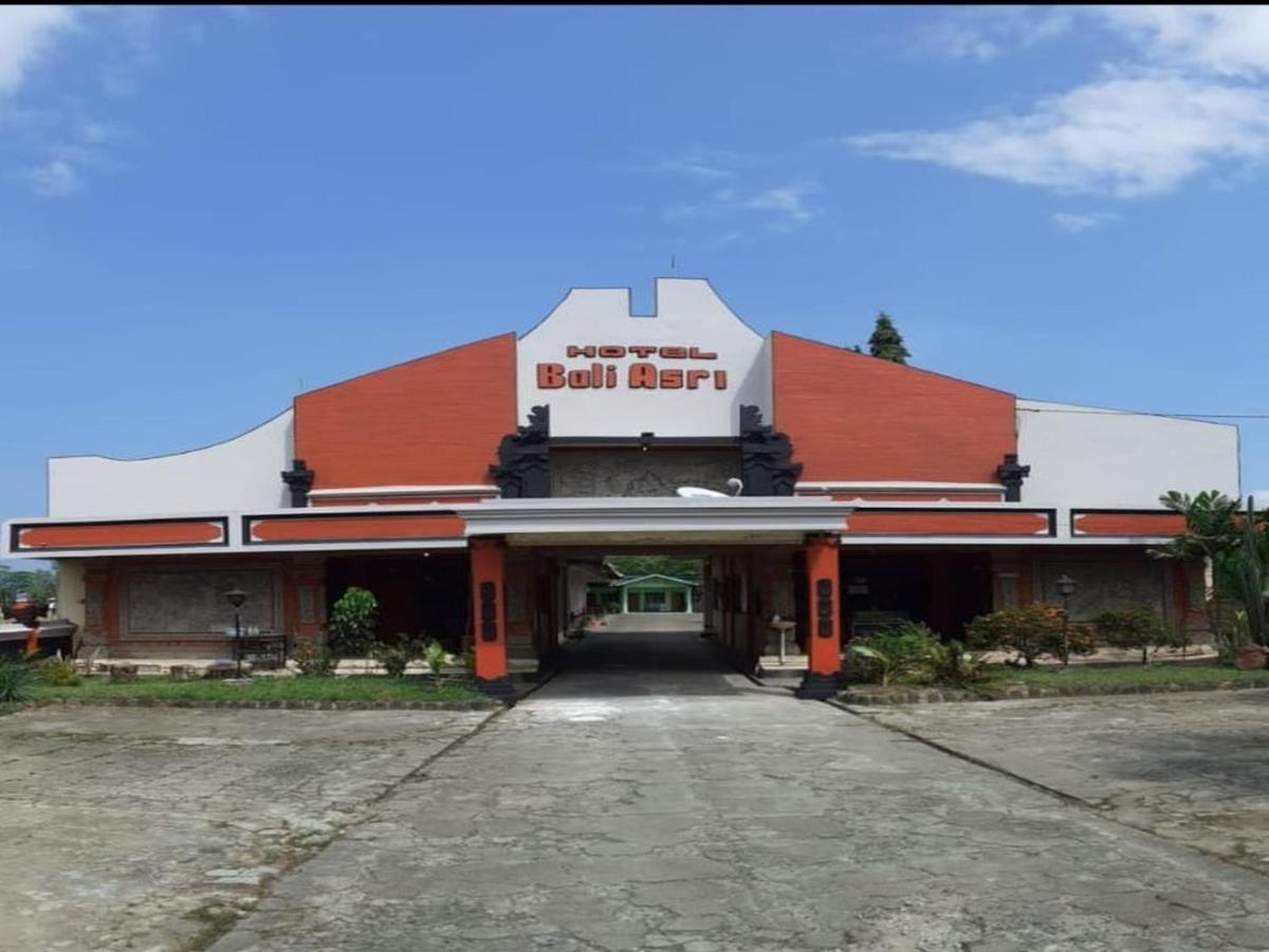 Bali Asri Pacitan Ngoại thất bức ảnh